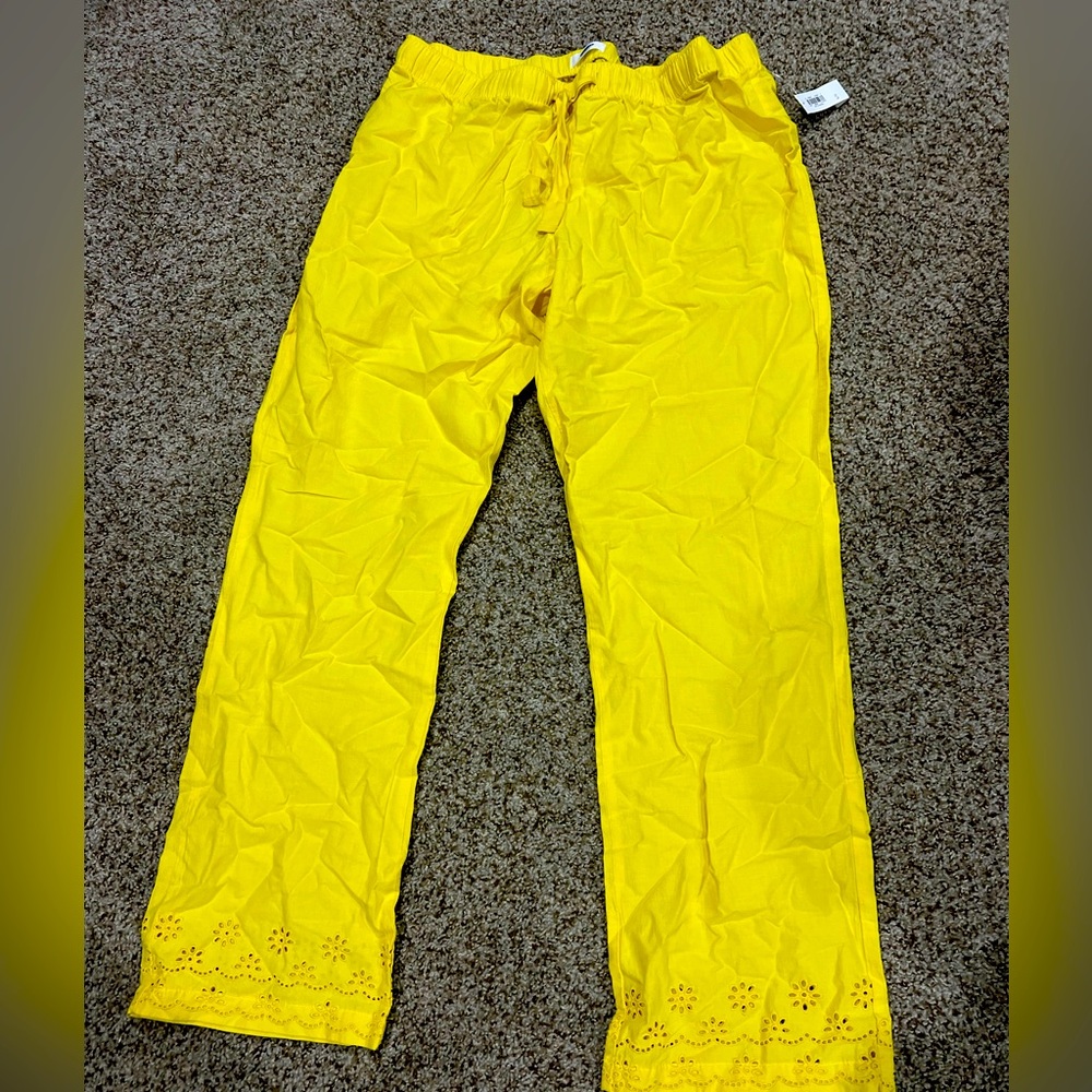 Linen style pants. Old navy, new with tags